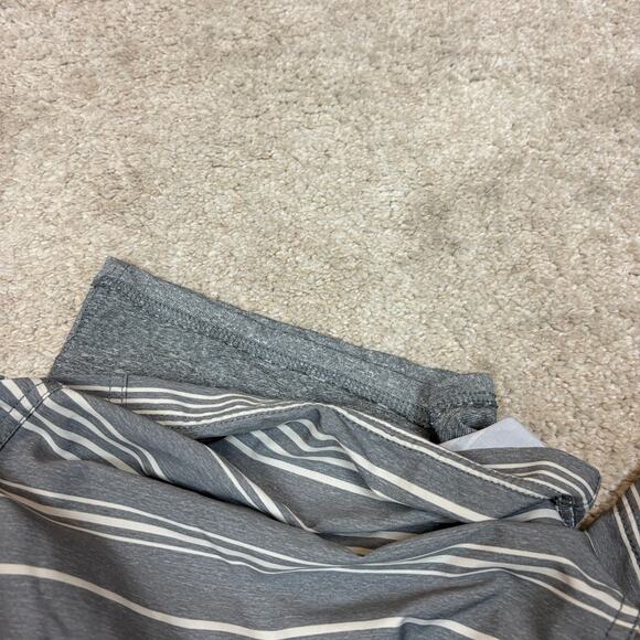 Vuori 7" Shorts Mens Size 38 Gray Striped Lined Kore Hybrid Athletic - Picture 8 of 9